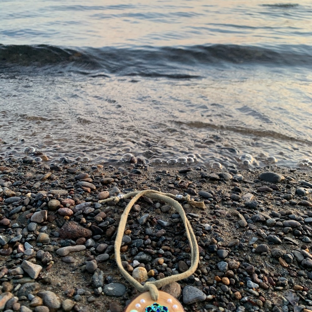 Flower, crystal, and wood pendant necklace - Picture 7 of 8